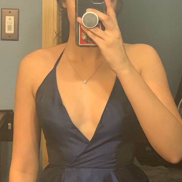 Size 2 - Picture 2 of 4